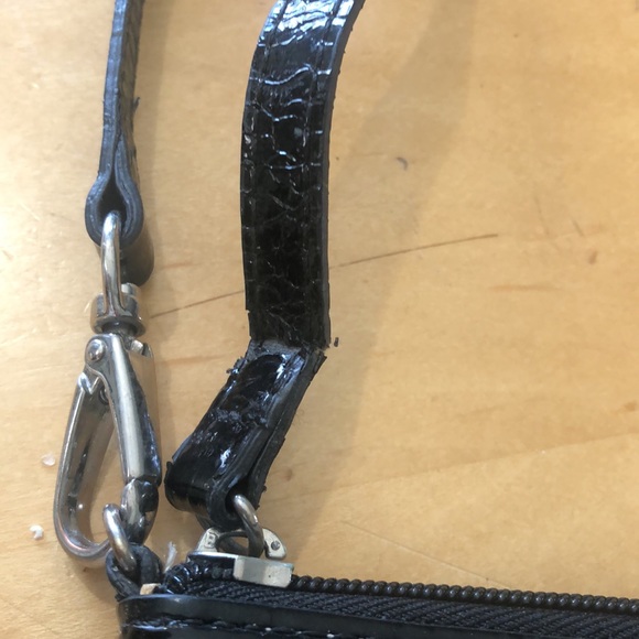 Guess sequined Wristlet - Picture 5 of 6